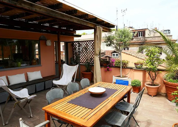 Fienaroli Apartment